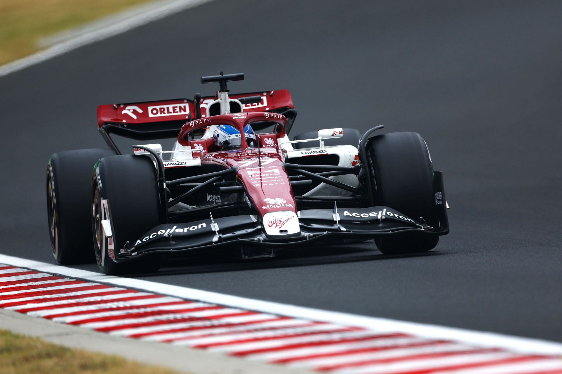 Audi are reportedly close to buying a 75% stake in Sauber.