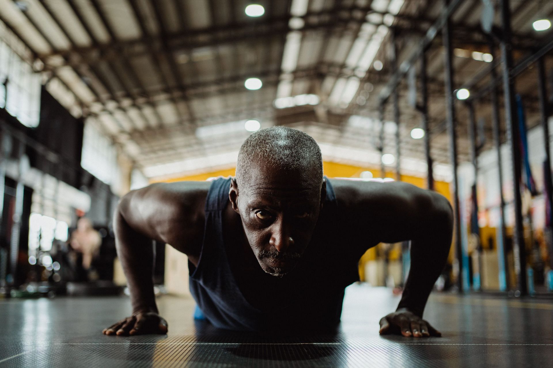 Muscular endurance will help you perform daily activities with great ease (Image via Pexels @Ivan Samkov)