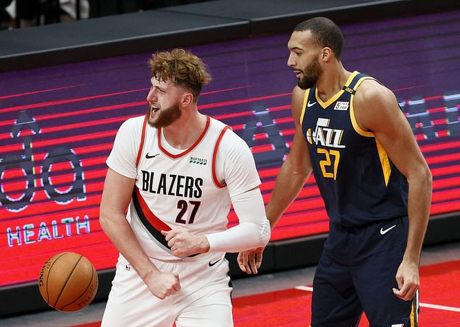 "Now see Nurkic has basketball skills, unlike Giannis", "Nurk heard y'all talking s**t saying he's not a top 10 center in the NBA" - Fans react to Jusuf Nurkic posting up and scoring on Rudy Gobert
