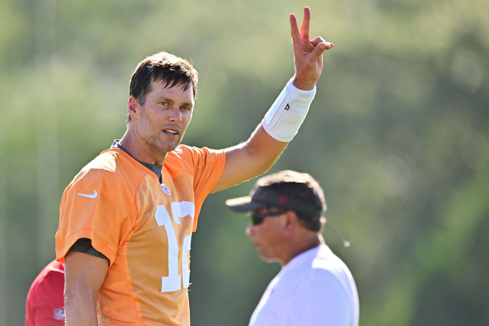 Tom Brady poses for the camera after practice at Tampa Bay Buccaneers&#039; training camp