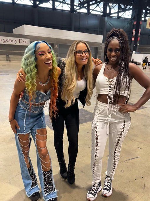 Sasha Banks and Naomi shared a photo with Trish Stratus