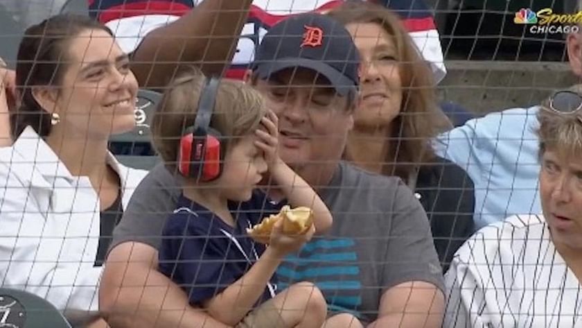 Detroit Tigers fans react after game 