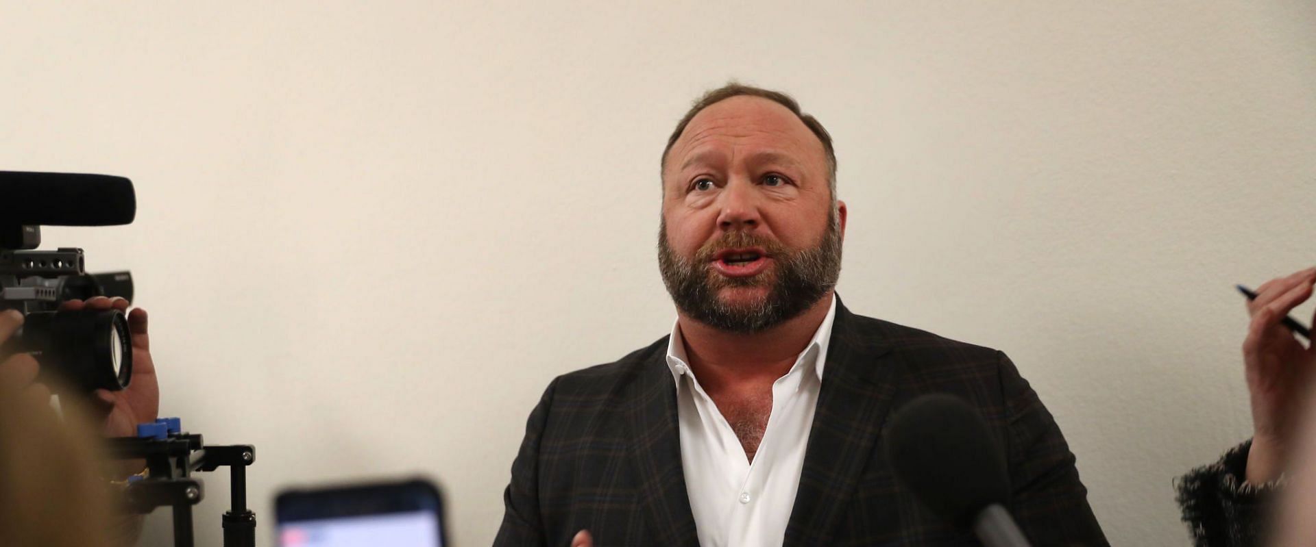 Legal experts said Alex Jones can face perjury if prosecutors decide to file a criminal case against him (Image via Getty Images)