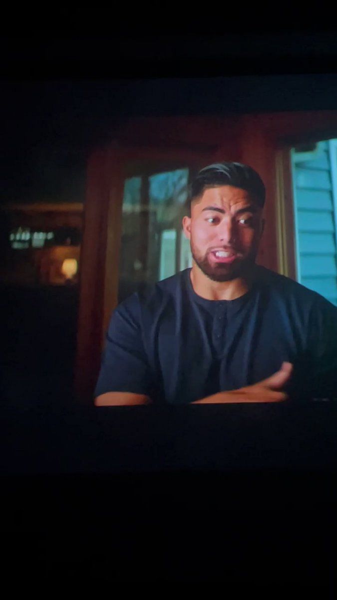 Manti Te'o net worth: the fortune of the LB and star of 'Untold: The  Girlfriend Who Didn't Exist'