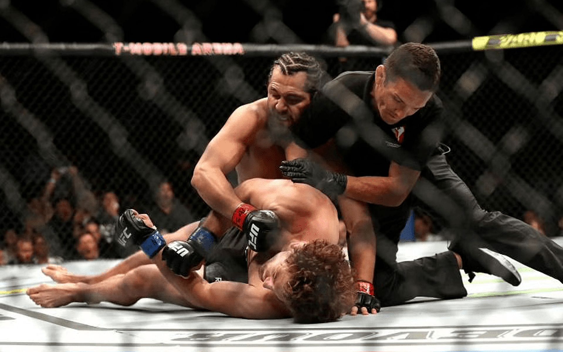 Jorge Masvidal knocks out Ben Askren at UFC 239