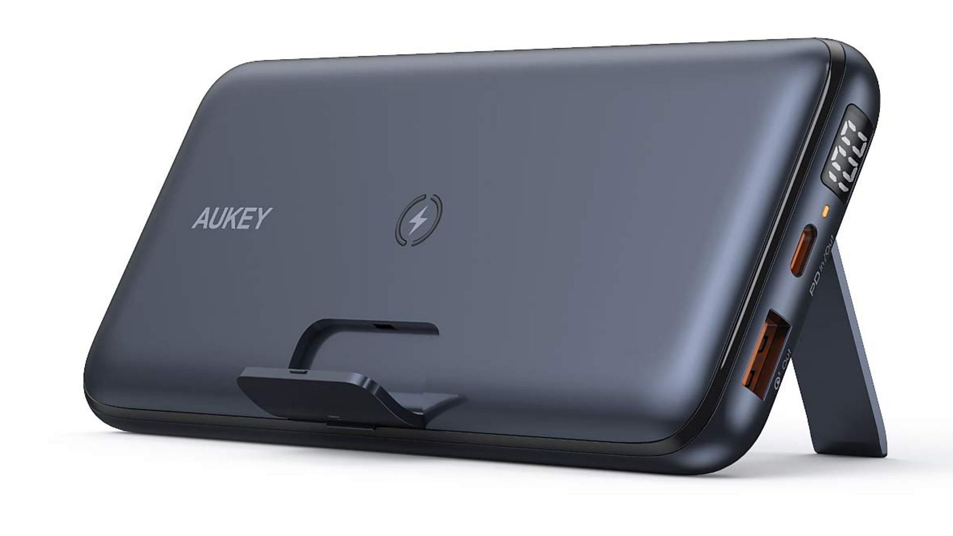The Aukey Wireless Power Bank 20,000 mAh with 18W Power Delivery (Image via DesertCart)