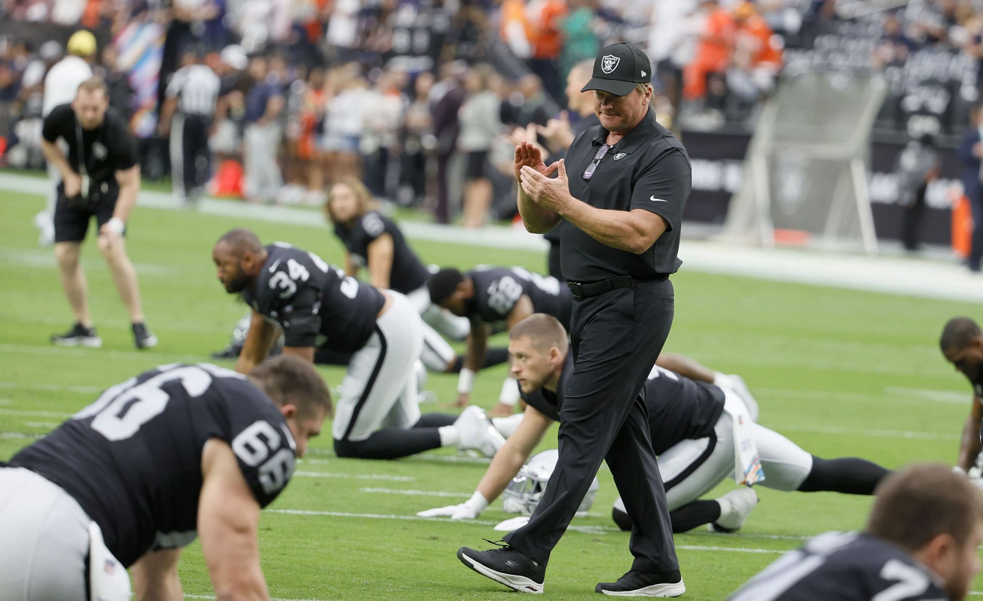 Chicago Bears v Las Vegas Raiders