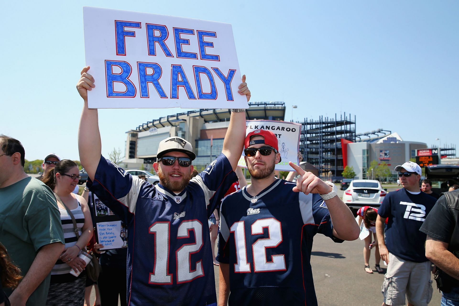 Fans Attend rally in support of Patriots QB