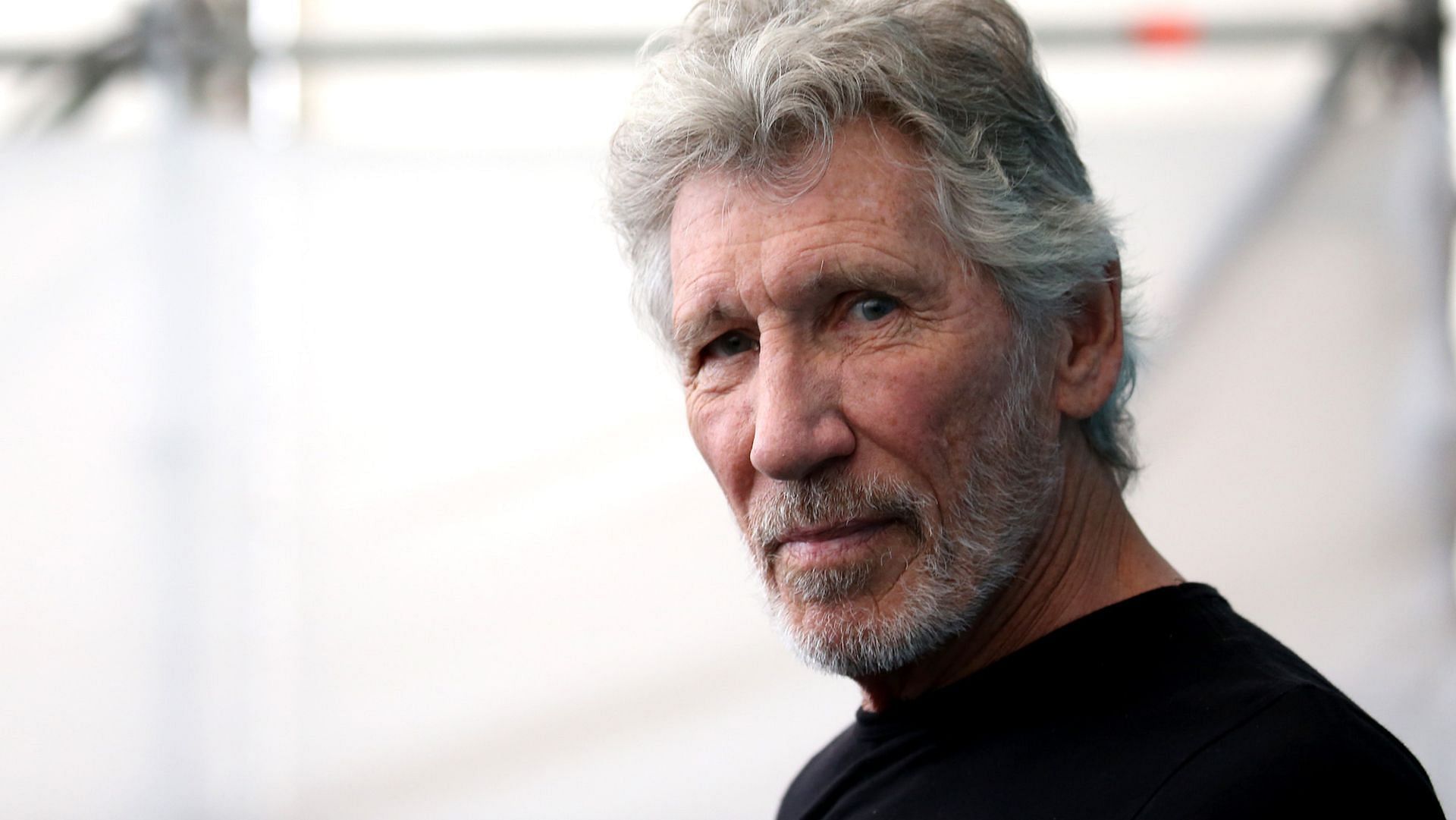 Roger Waters has sparked online debate after his recent CNN interview. (Image via Franco Origlia/Getty)