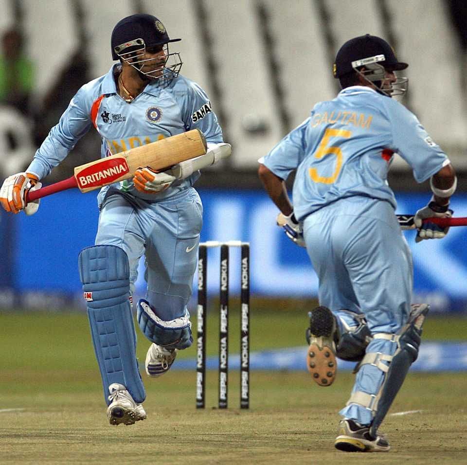 पूर्व भारतीय सलामी बल्लेबाज वीरेंदर सहवाग और गौतम गंभीर