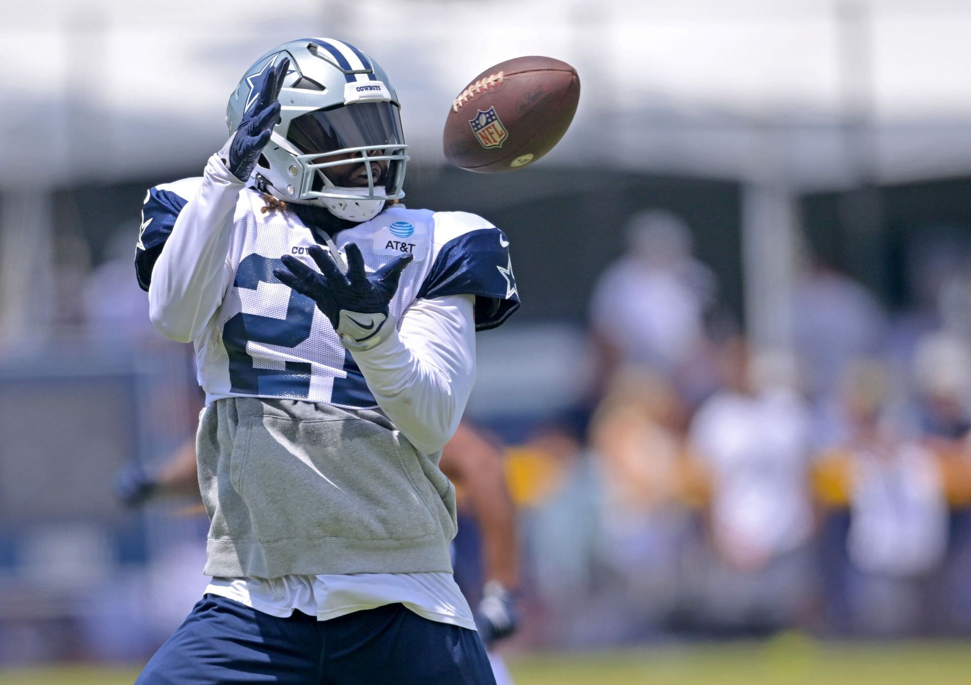 Elliott at the Dallas Cowboys Training Camp