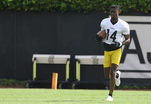 George Pickens in training for the Pittsburgh Steelers