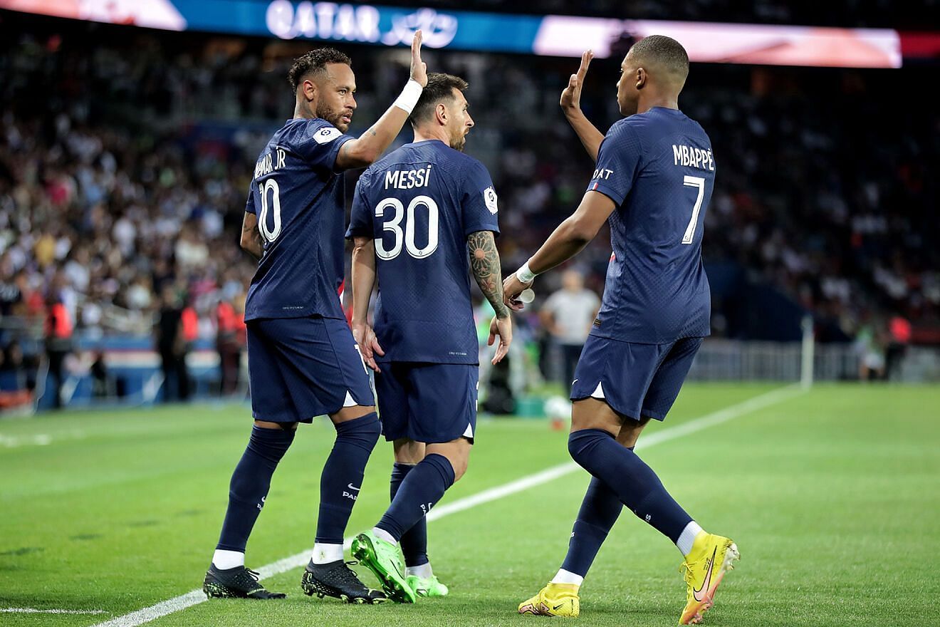 Neymar (left), Lionel Messi (center) and Kylian Mbappe (right)
