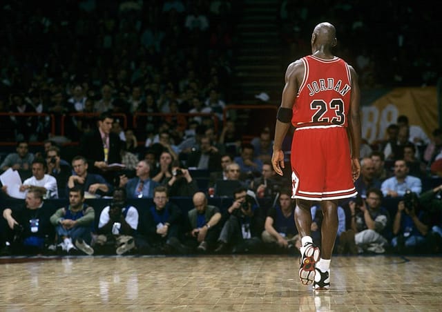 I mean oh my goodness man they just leave alone black Jesus” - Vernon  Maxwell recalls how Michael Jordan got stronger to take on the physical  Pistons side