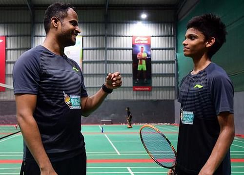 Sankar Muthusamy Subramanian (R) with his coach Aravindan Samiappan. (Pic credits: Aravindan Samiappan)