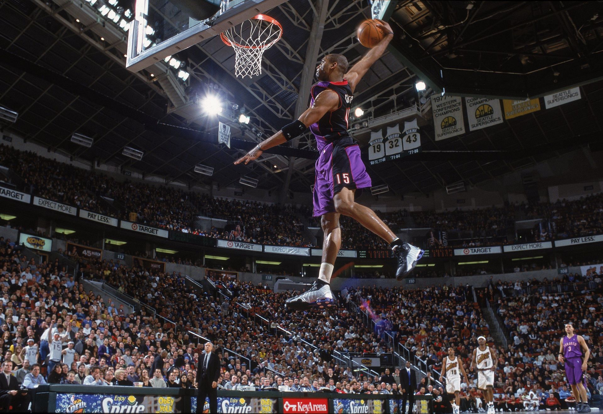 Vince Carter showing off his vertical as a member of the Toronto Raptors.