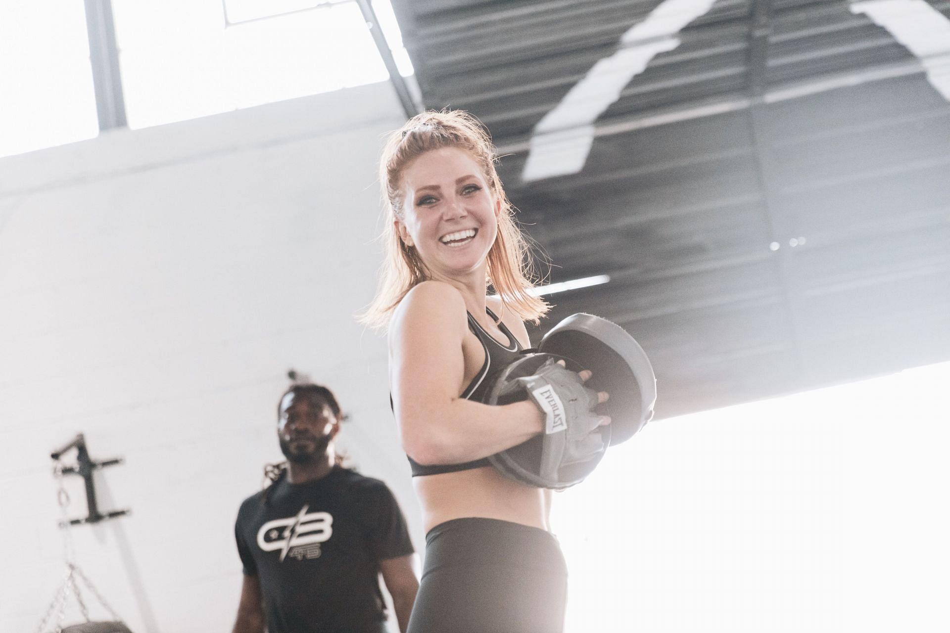 Best and effective exercises to get rid of muffin top (Image via Unsplash/Logan Weaver)