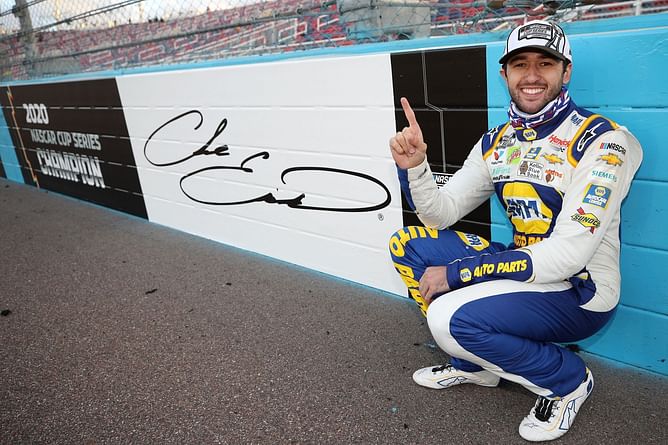 Is Chase Elliott still dating Kaylie Green?