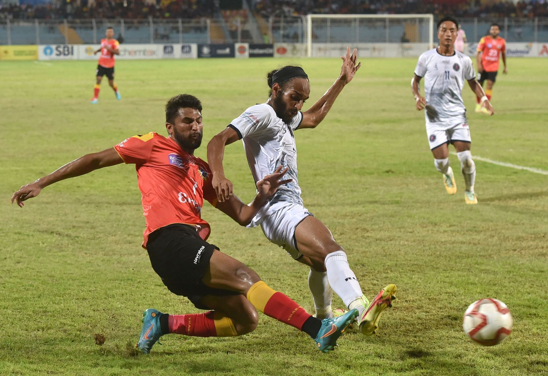 East Bengal and Rajasthan United played out an engaging draw. [Credits:Suman Chattopadhyay/www.imagesolutionr.in]