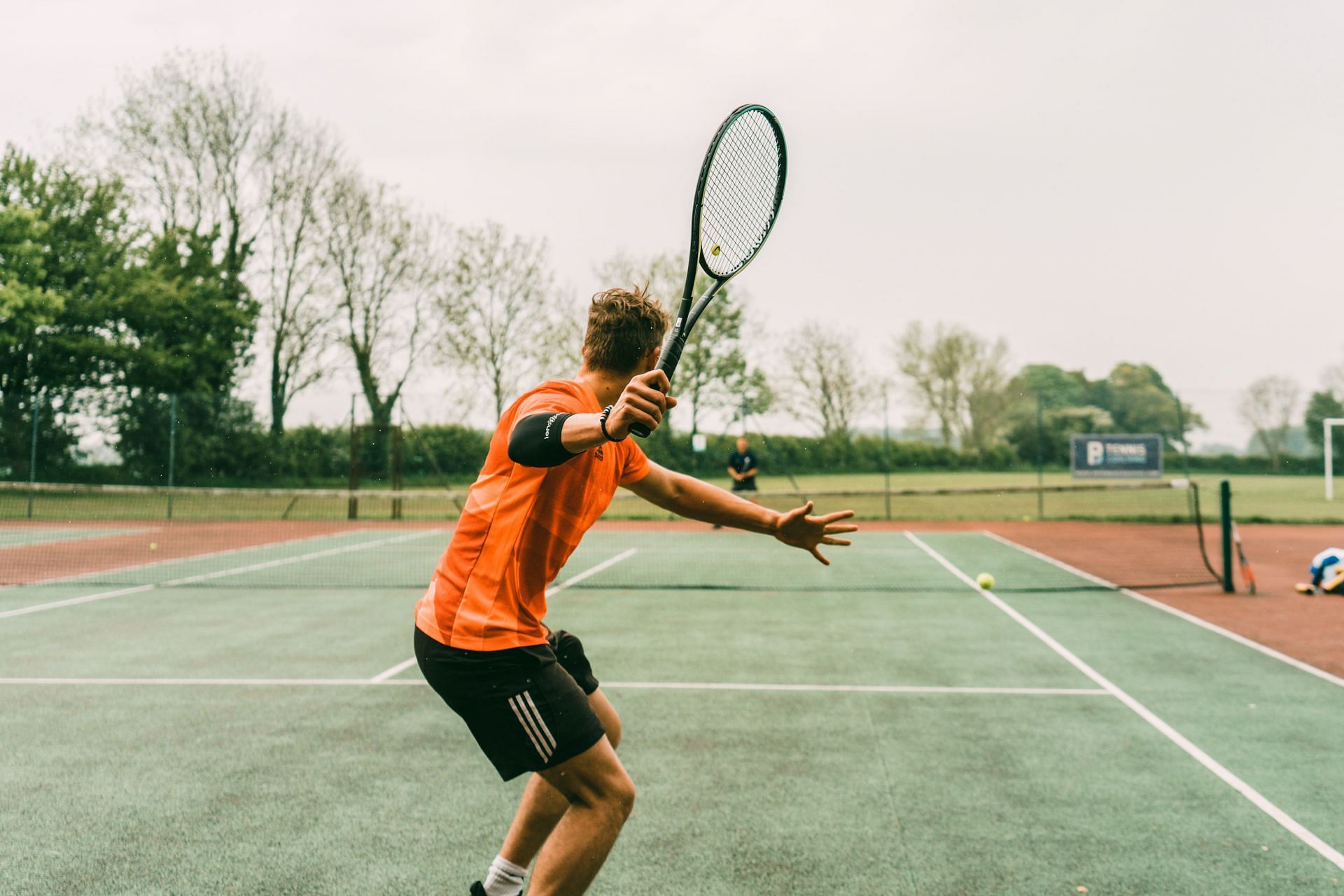 If you&#039;re a tennis player, exercises are absolutely essential. (Image via Unsplash/ Chino Rocha)