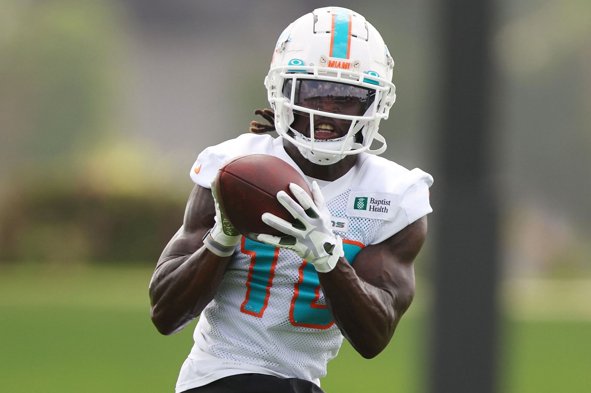 NFL Top 100 2022: Miami Dolphins WR Tyreek Hill lands at #15 on