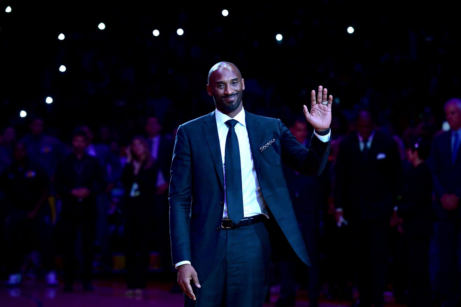 espnW - Kobe Bryant was court-side at the Los Angeles Lakers game rocking a  WNBA hoodie 👏