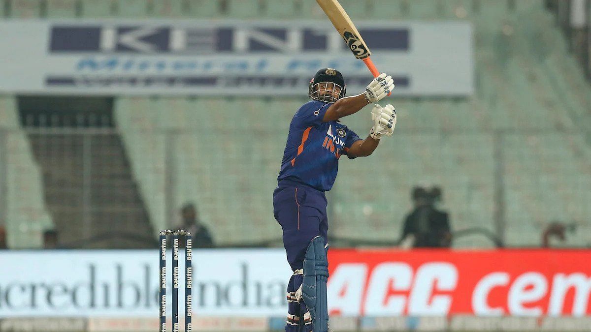 Rishabh Pant scored a stunning one-handed helicopter shot