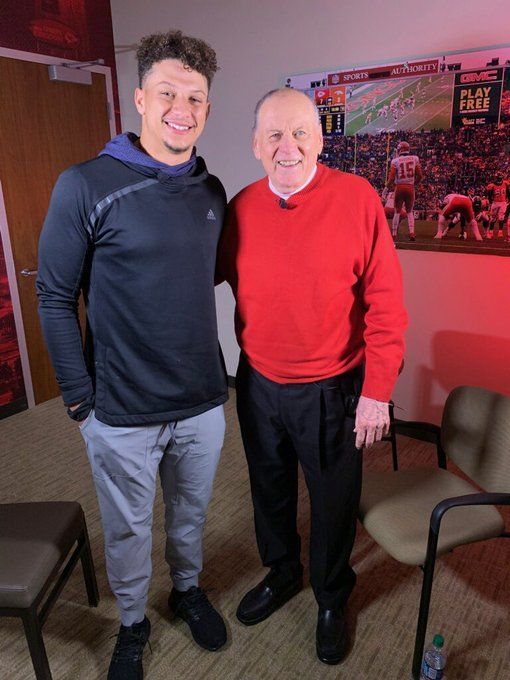 Patrick Mahomes honors 'legend' Len Dawson following Hall of Famer's death  – NBC Sports Boston