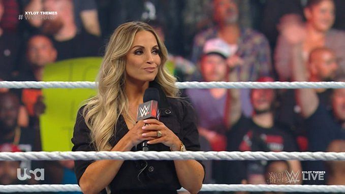 Fans react to Trish Stratus' return