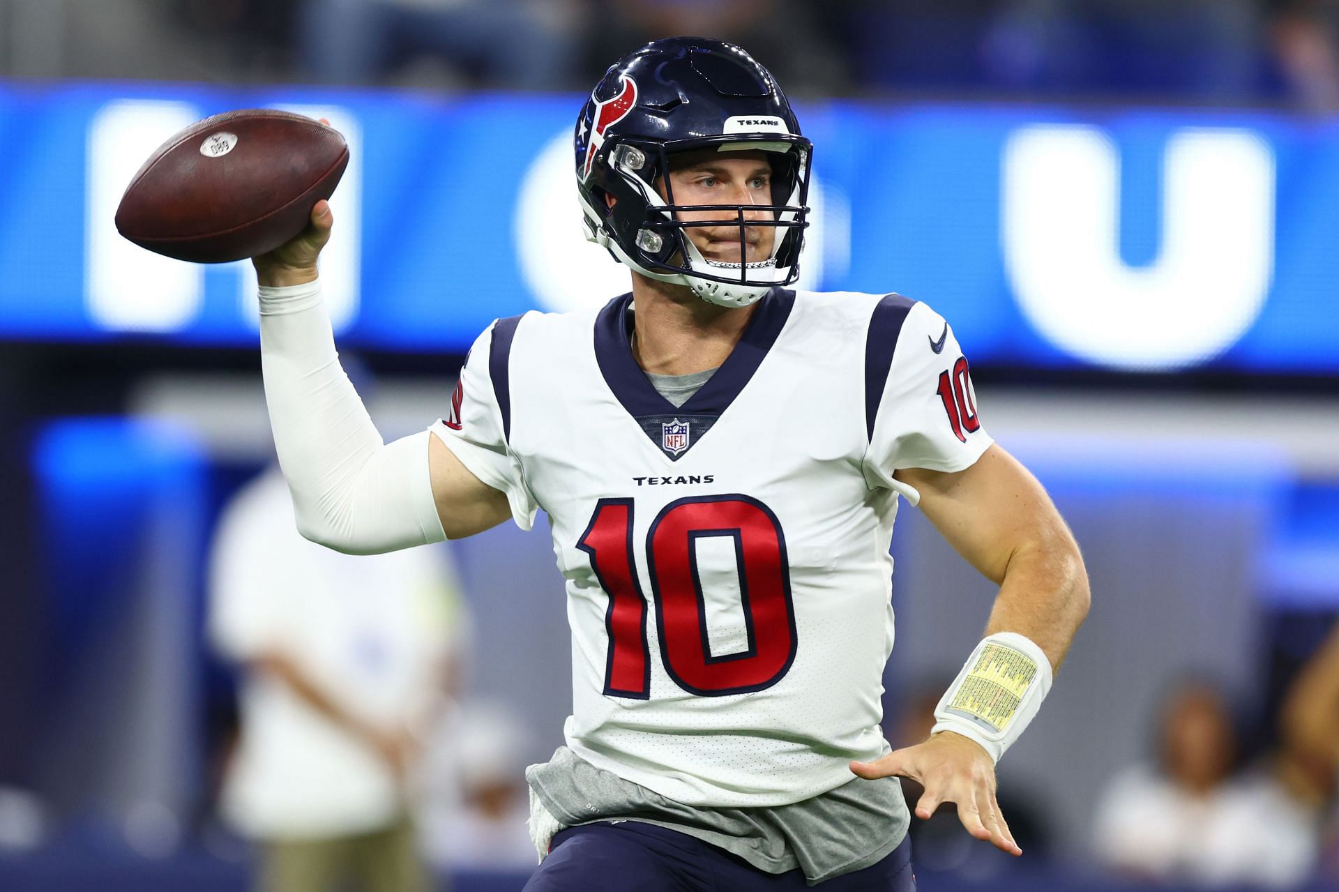 Houston Texans v Los Angeles Rams