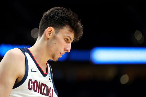 Chet Holmgren in action against Georgia State for Gonzaga