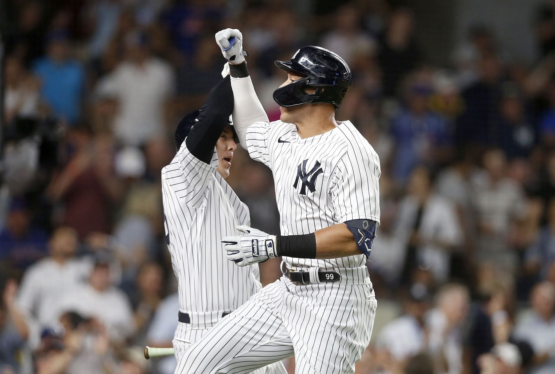 All Rise, twice! Yankees' Aaron Judge blasts two homers to beat