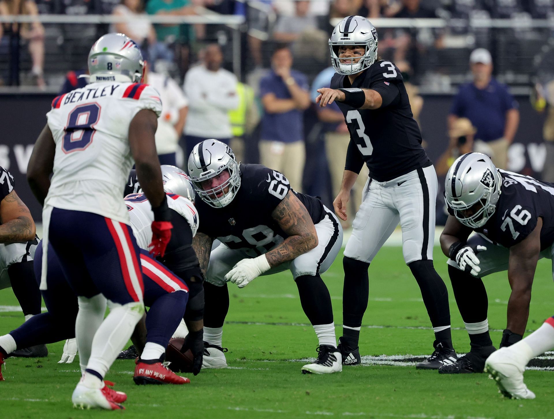 PHOTOS: Patriots take on Raiders in preseason finale in Las Vegas