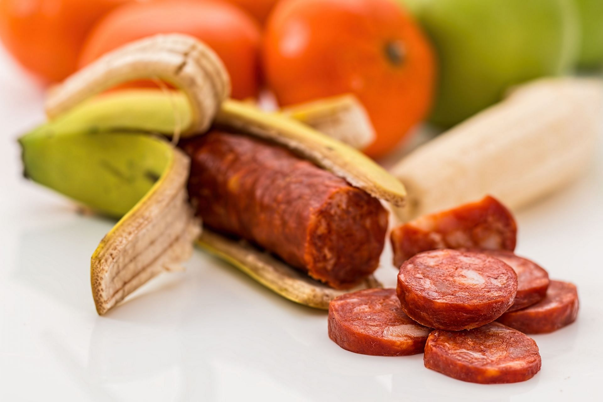Processed meats while convenient and flavorful when consumed in excess can worsen anxiety and depression (Image via Pexels/Pixabay) 