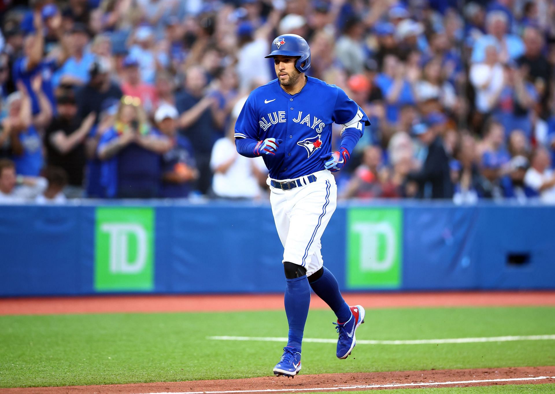 Toronto Blue Jays OF George Springer scratched from Monday's lineup due to  viral illness