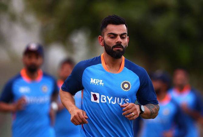 IND vs PAK 2022: "You cannot take Virat Kohli lightly" - Saqlain Mushtaq's stern warning to Pakistan