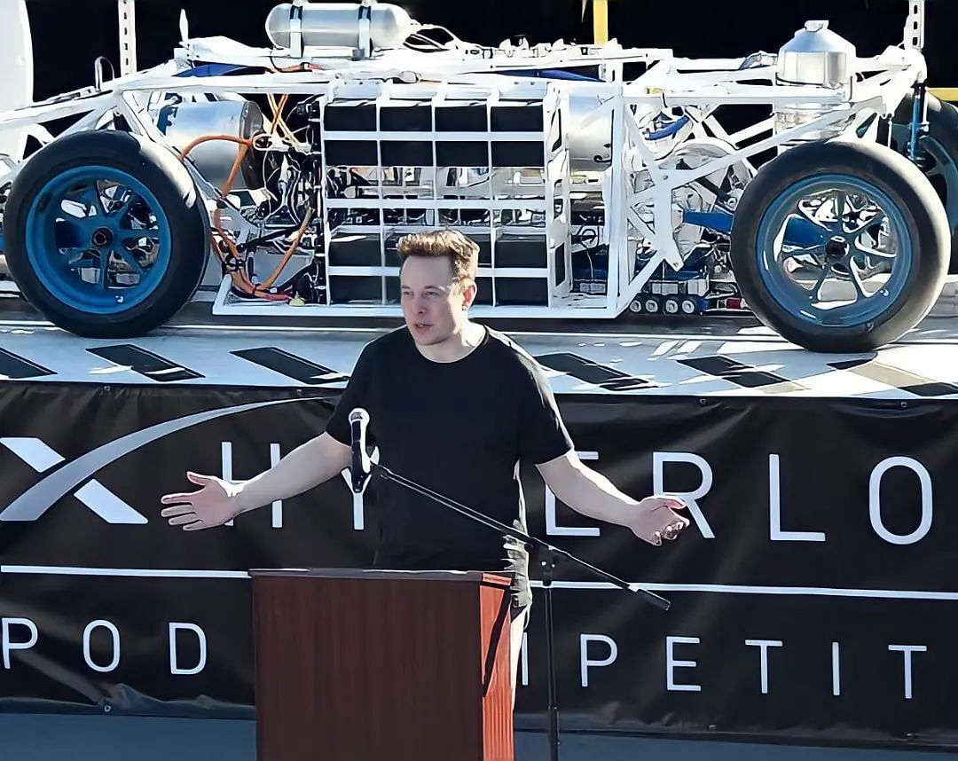 Elon Musk, a wealthy businessman who enjoys devouring good meals, has just begun to pay close attention to his health. (Image via Instagram)
