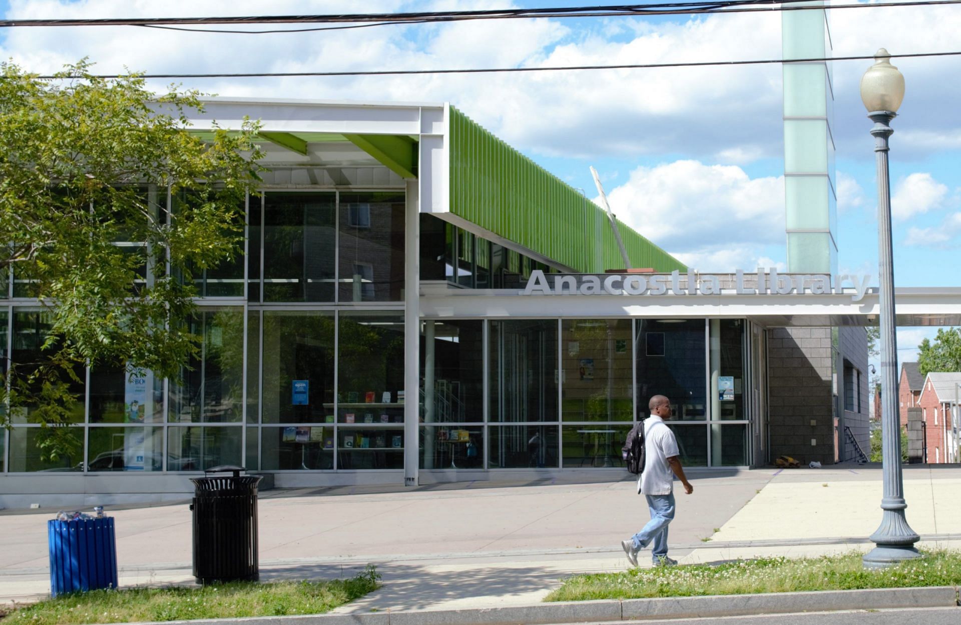 Anacostia Neighborhood Library (Image via Getty)