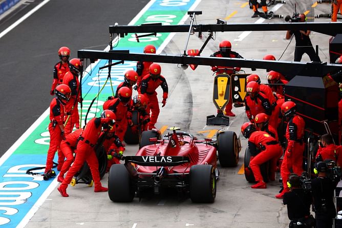 "We clearly struggled as a team" - Carlos Sainz claims to be 'a bit puzzled' by Ferrari's choices at 2022 F1 Hungarian GP