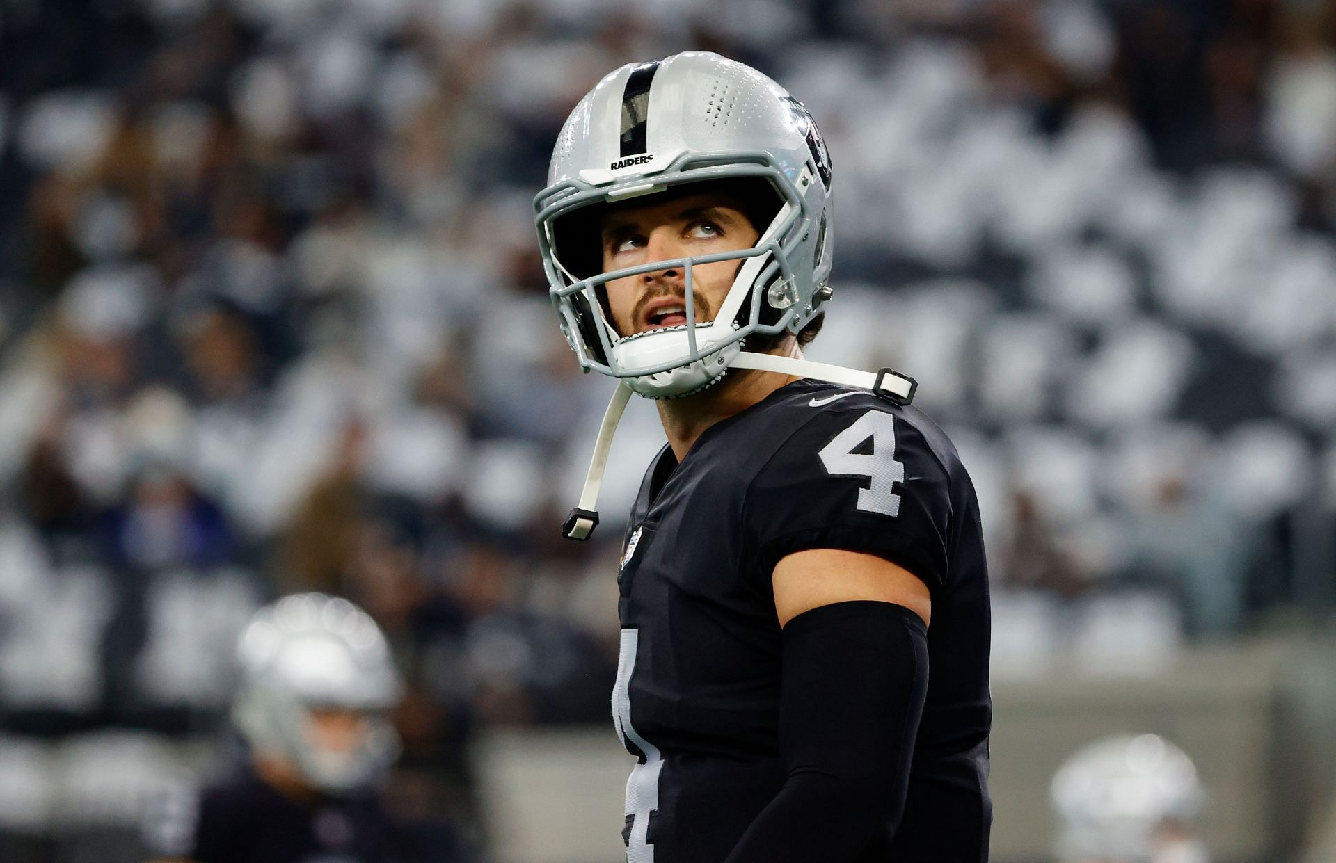 Raiders' Derek Carr nearly skipped NFL dream for life of ministry