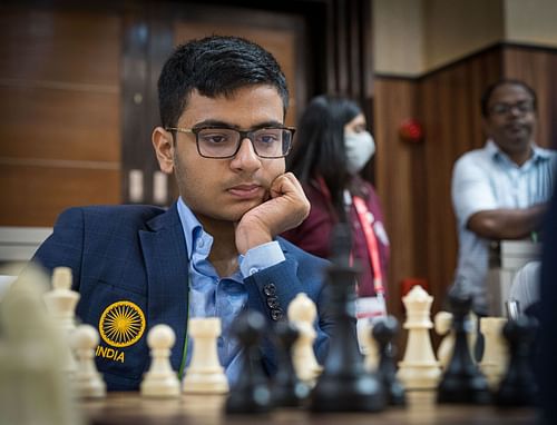 Nagpur-based GM Raunak Sadhwani upset higher-rated Leinier Perez Dominguez to help India B team beat top-seeded USA at the 44th Chess Olympiad in Chennai on Saturday. (FIDE/Lennart Ootes & Stev Bonhage)