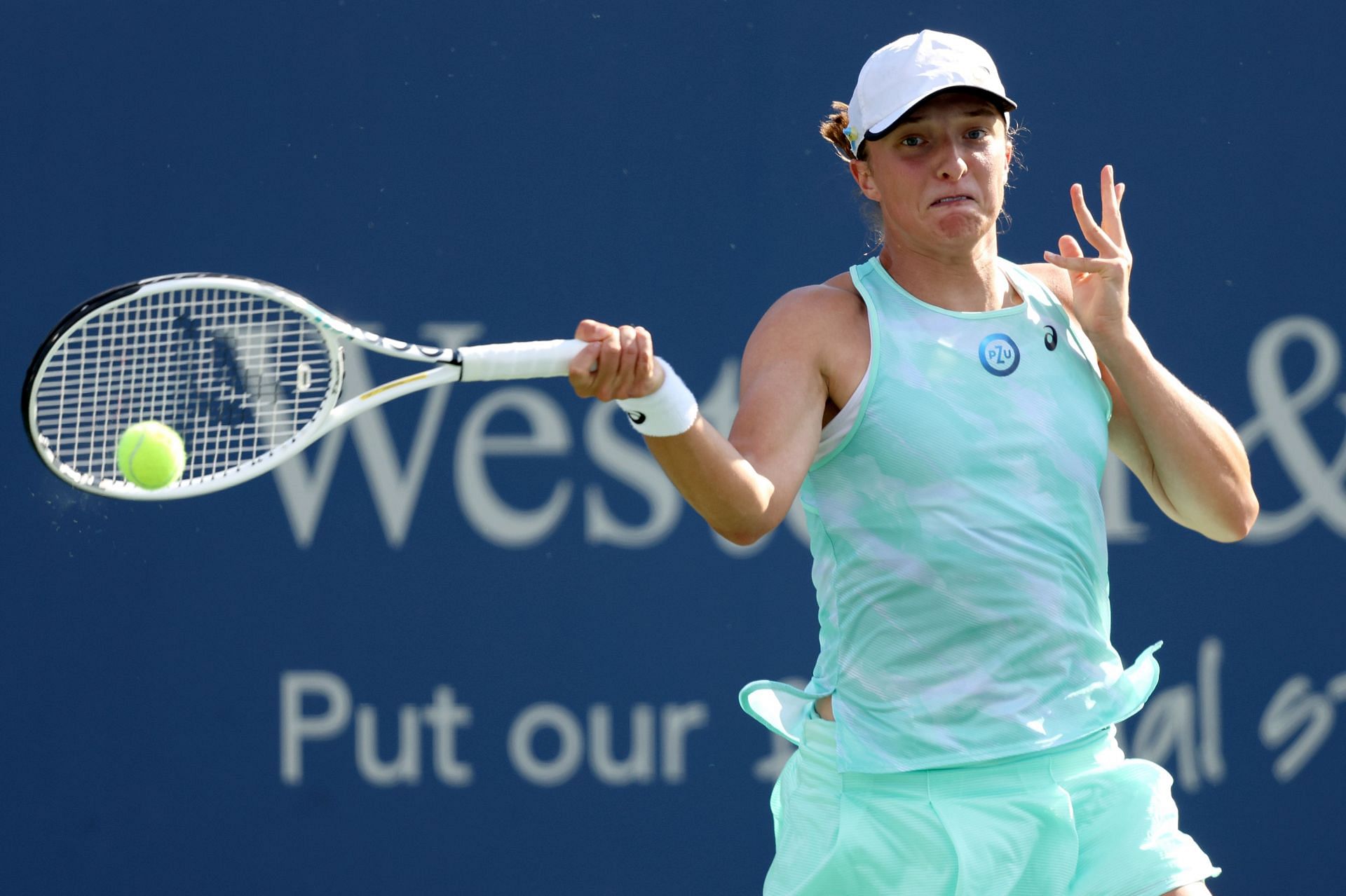 Iga Swiatek during her first match in Cincinnati