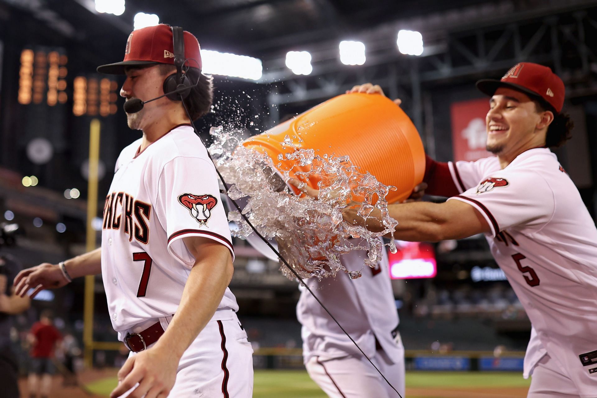 D-backs' Manager Lovullo renews friendship with Japanese teammate
