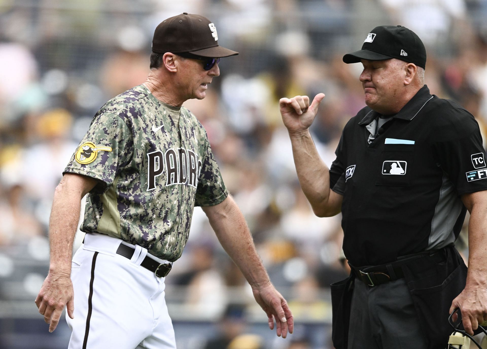 Manager Bob Melvin argues a call