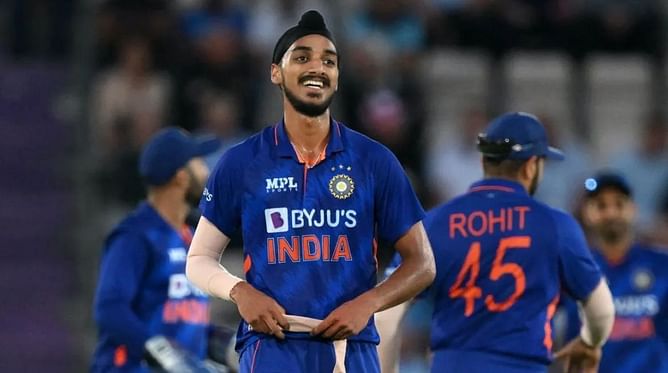 "अर्शदीप सिंह ने आवेश खान को पछाड़ दिया है," पूर्व भारतीय खिलाड़ी का बयान