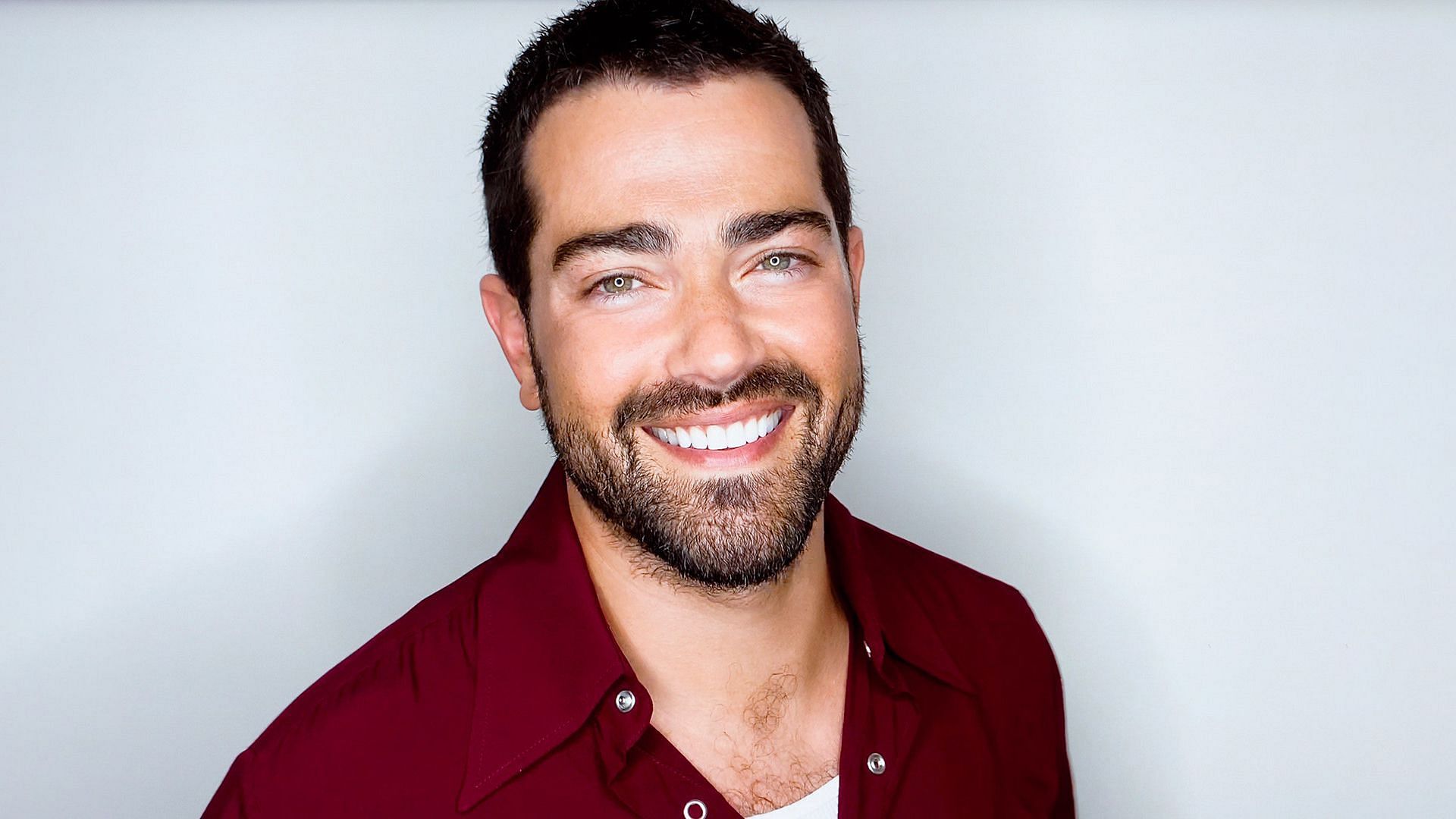 5 lesser-known facts about Chesapeake Shores&#039; lead actor Jesse Metcalfe (Image via Getty)
