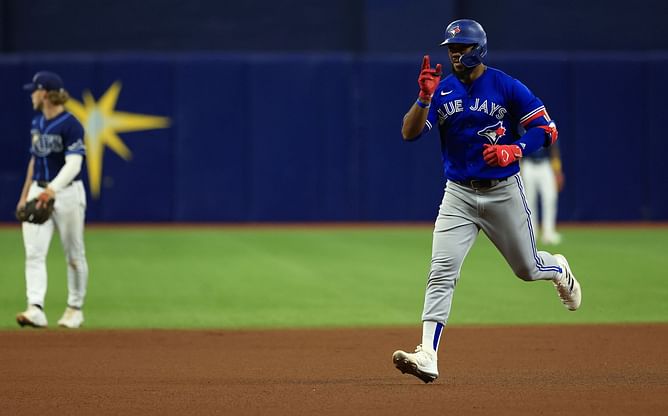 MLB DFS Picks Today: Top DraftKings & FanDuel Stacks and Projected lineups - August 8