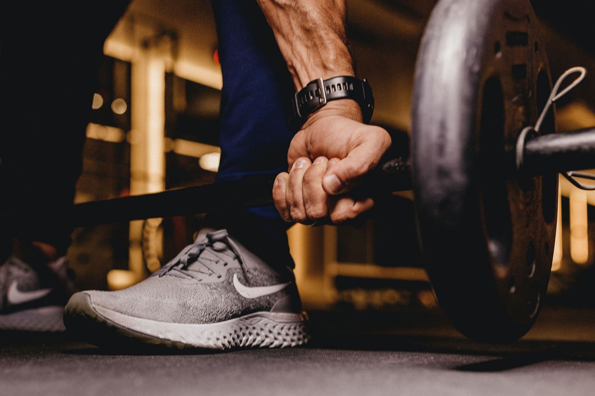 Beginners should try these wrist exercises to build their lower arm strength (Image via Unsplash/Jonathan Borba)