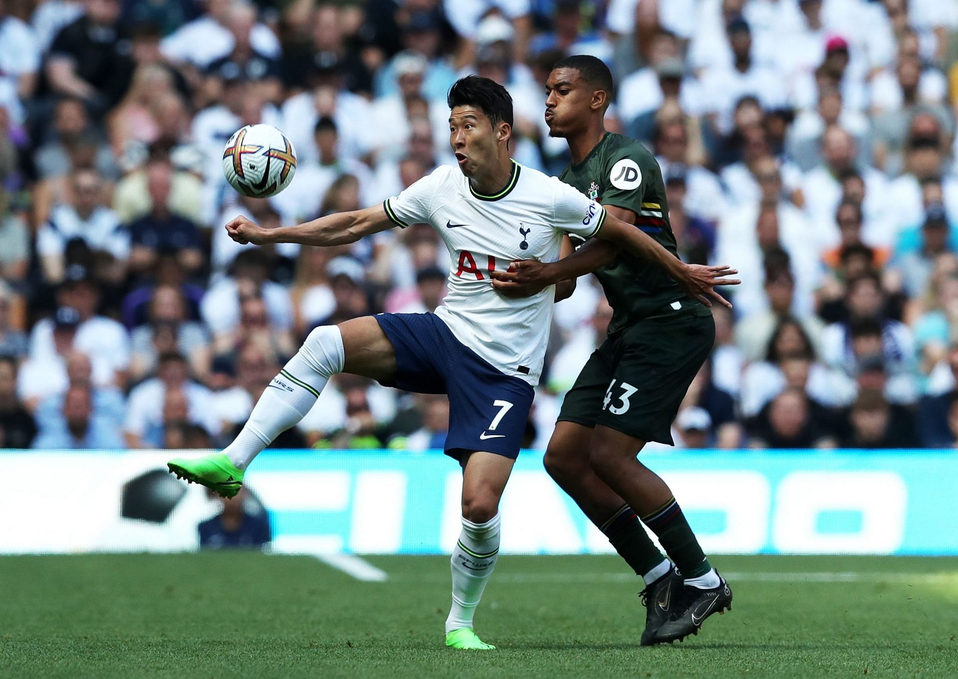 Tottenham Hotspur v Southampton FC - Premier League