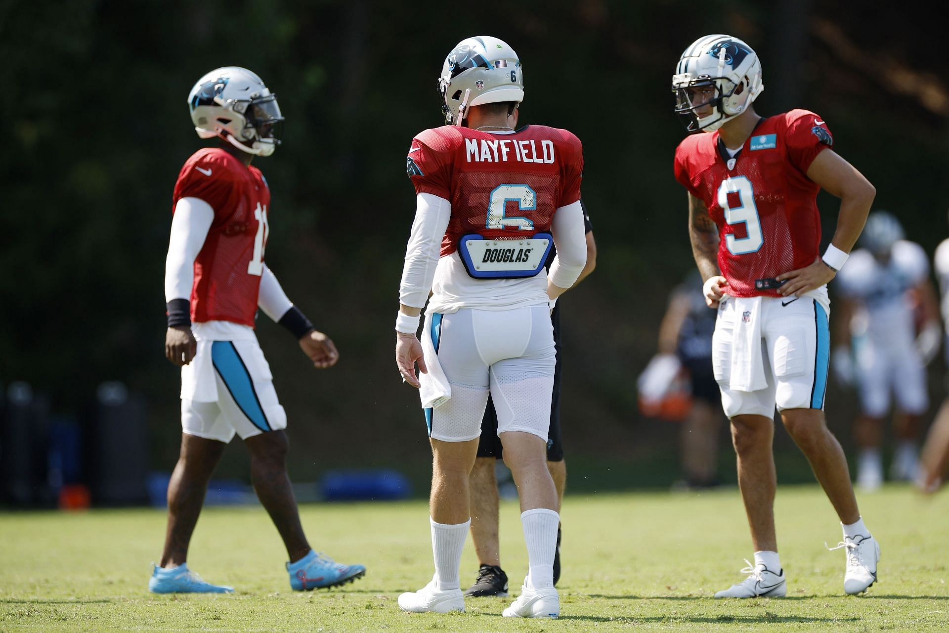 Baker Mayfield teaches Panthers rookie Matt Corral tricks of the QB trade at training camp